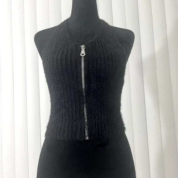 THE RAGGED PRIEST Bug Fuzzy Eyelash Ribbed Knit Halter Crop Top Zip Up Black S - Picture 5 of 12